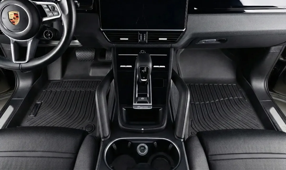 Interior com o tapete Premium (depois)